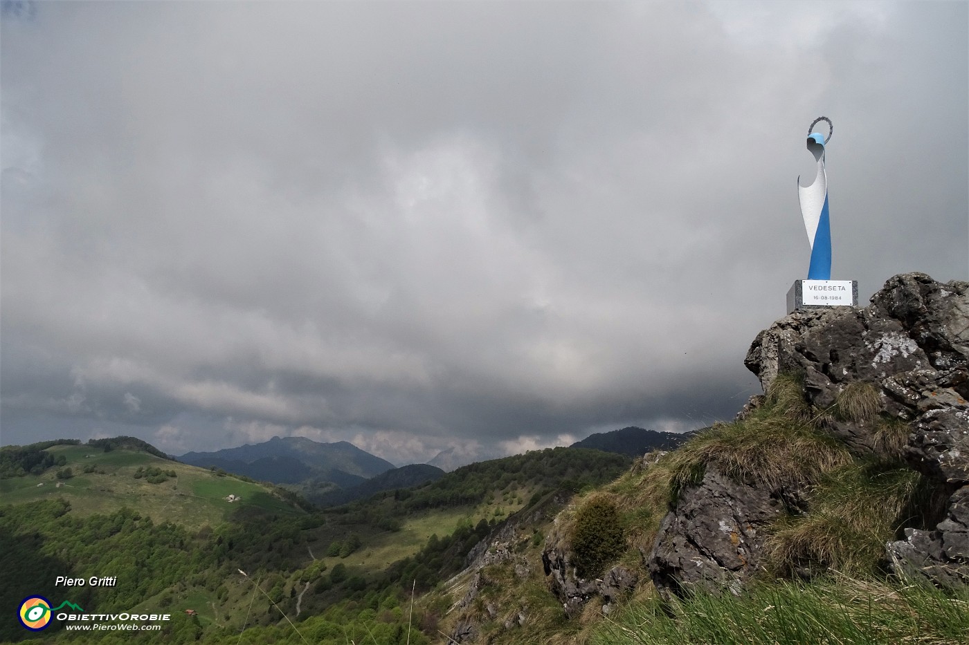 55 Alla Madonna delle Cime del Corno Zuccone (1458 m).JPG -                                